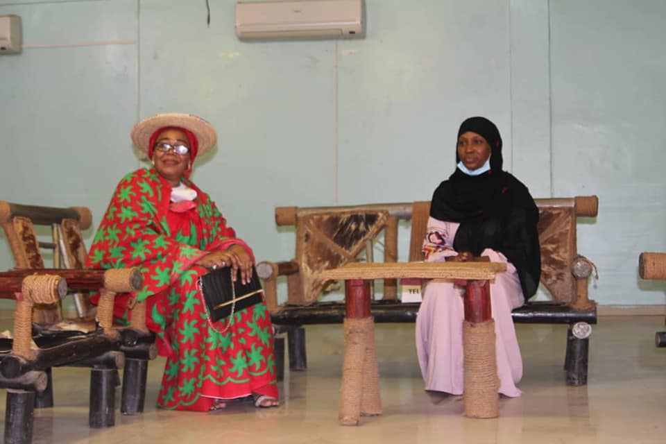 Sous les thématiques « UHURU NA HAZI ZA DAYIMA » ET « LE MADE IN COMOROS » l’ANPI et le CNAC ont organisés une exposition a moheli